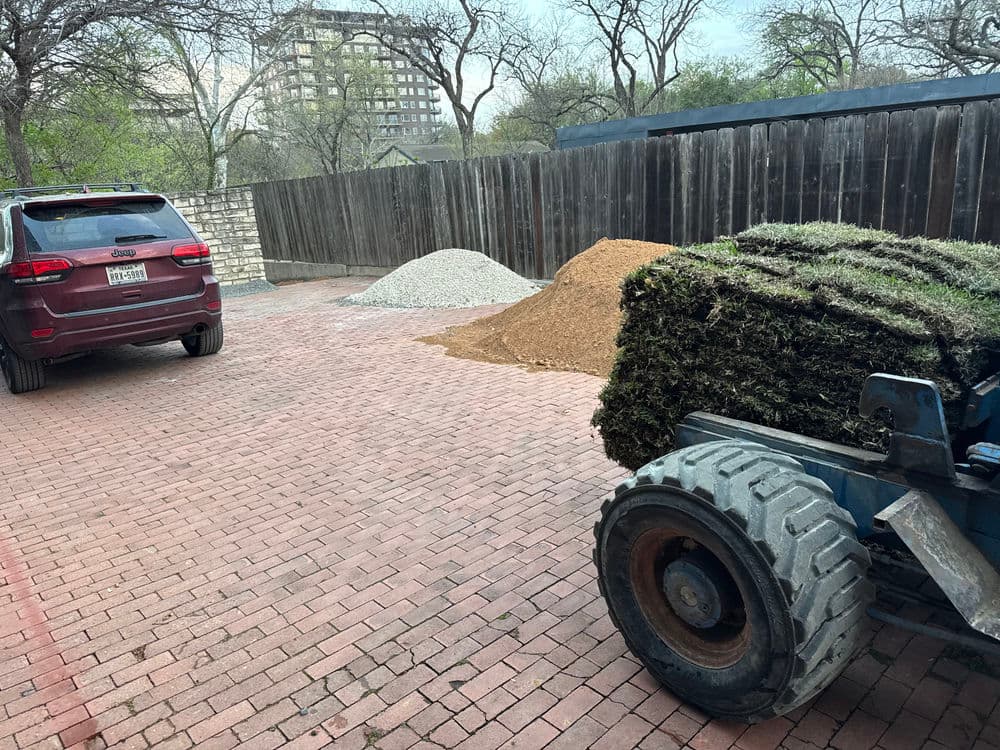 Gallery photos for Landscaping in Downtown Austin, Tx: Image #2
